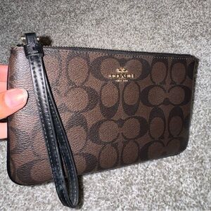 Coach Wristlet monogram